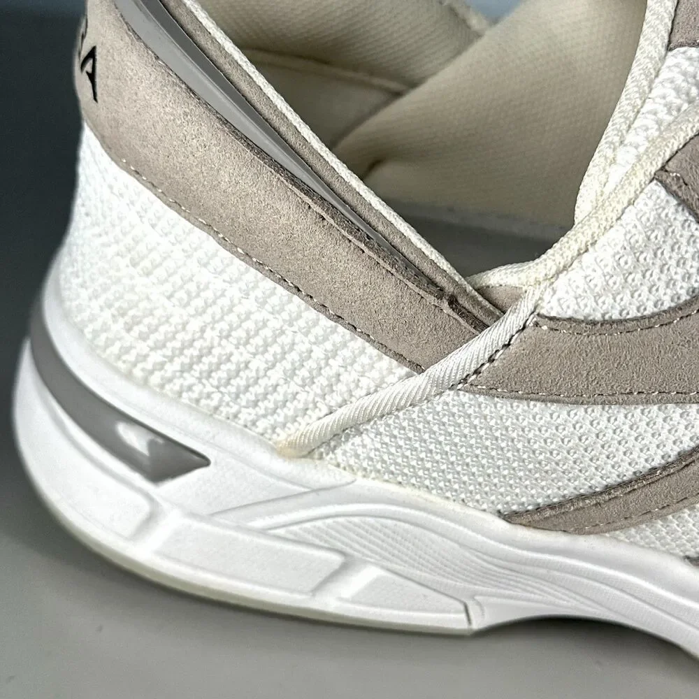 Zeba Shoes Women's Size  9.5 White Sand Hands Free Lace Up Sneakers - Picture 14 of 16